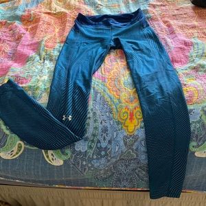 UA workout leggings
